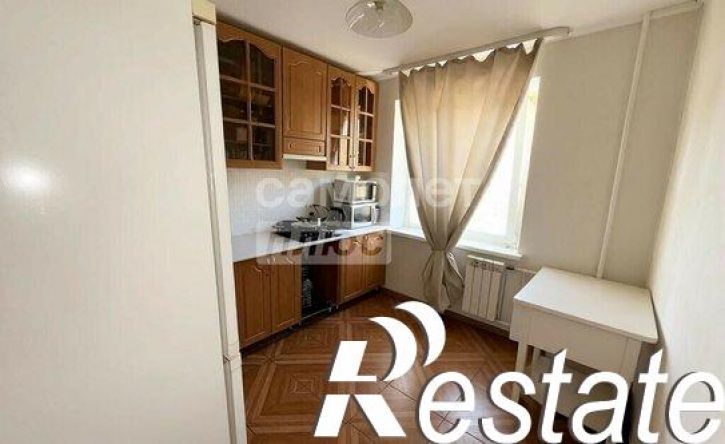 3-комн квартира улица Баязита Бикбая, 12/1,  д. 12/1