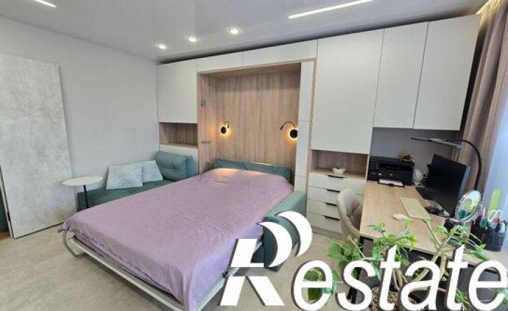 3-комн квартира улица Рихарда Зорге, 37,  д. 37