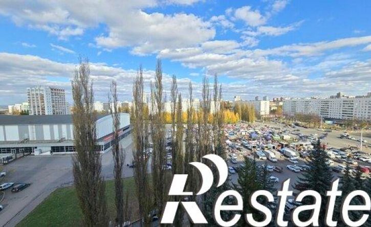 3-комн квартира улица Рихарда Зорге, 37,  д. 37