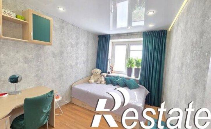 3-комн квартира улица Рихарда Зорге, 37,  д. 37