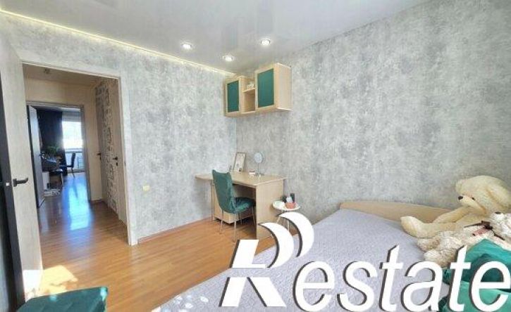 3-комн квартира улица Рихарда Зорге, 37,  д. 37
