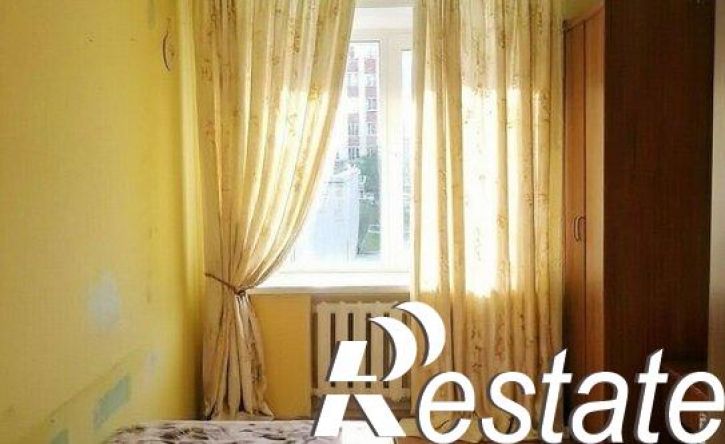 3-комн квартира улица Аксакова, 72,  д. 72