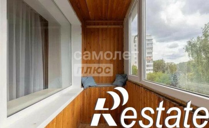 1-комн квартира улица Комарова, 18/1,  д. 18/1