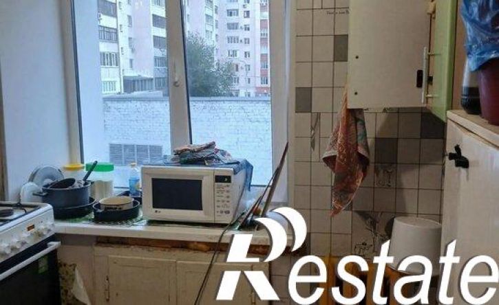 3-комн квартира улица Аксакова, 72,  д. 72