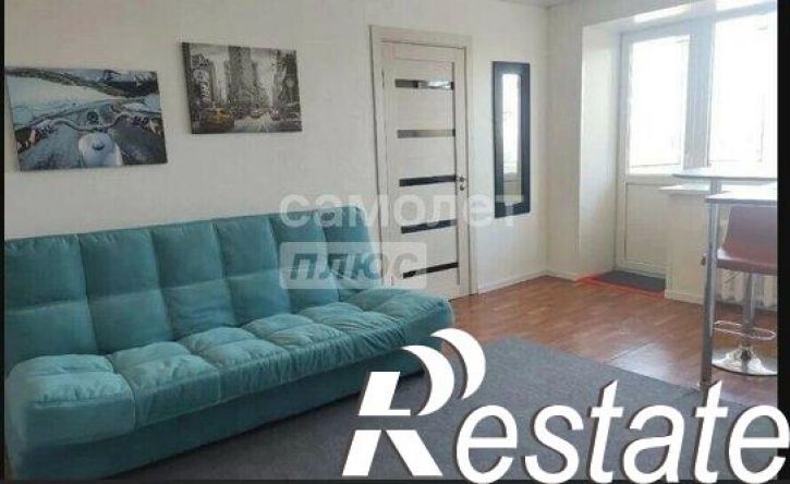 2-комн квартира улица Комарова, 40,  д. 40