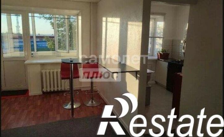 2-комн квартира улица Комарова, 40,  д. 40