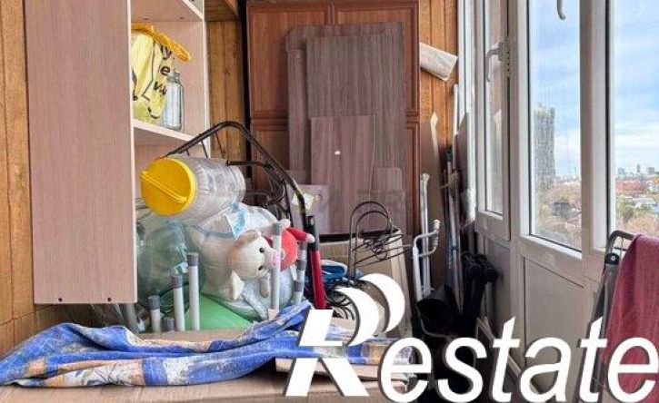 3-комн квартира улица Софьи Перовской, 42,  д. 42