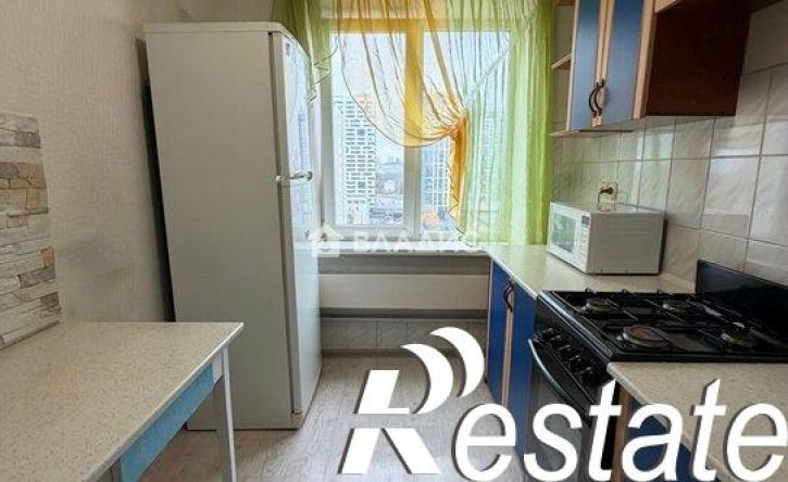2-комн квартира Революционная улица, 92/3,  д. 92/3
