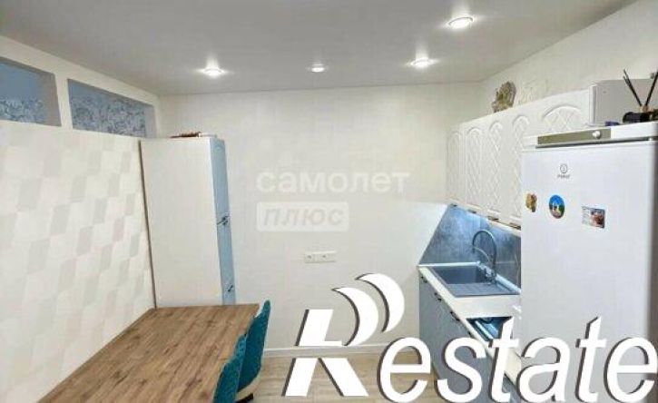 3-комн квартира Яркий бульвар, 8,  д. 8