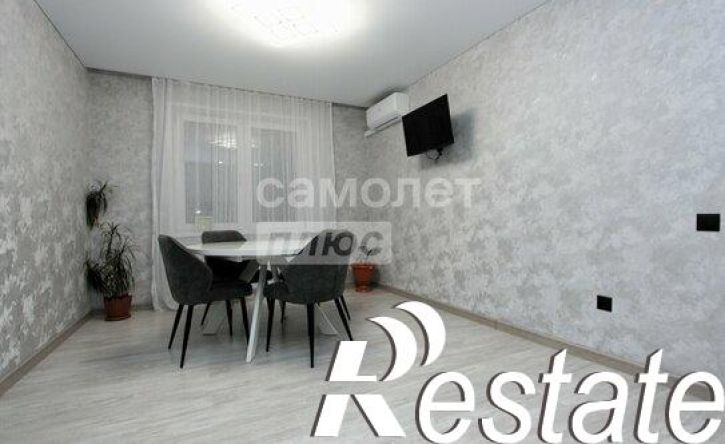 4-комн квартира улица Коммунаров, 7,  д. 7