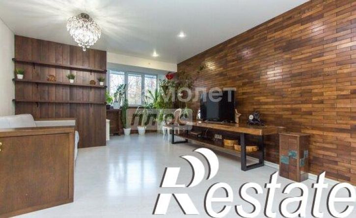 4-комн квартира улица Софьи Перовской, 15,  д. 15
