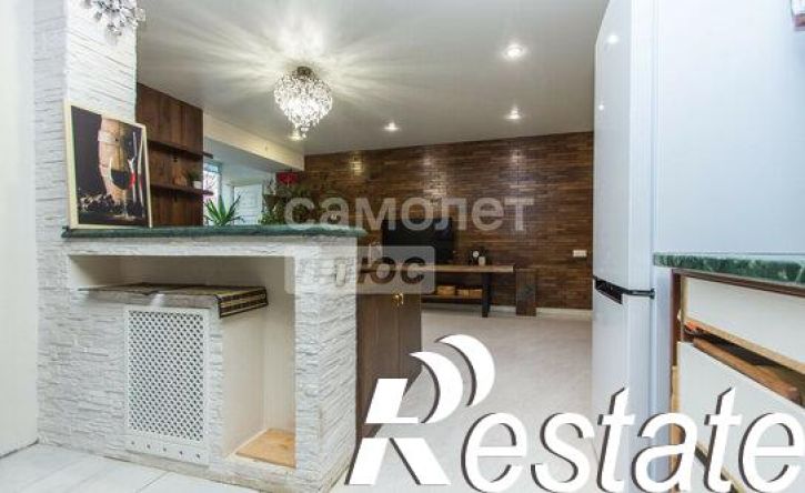 4-комн квартира улица Софьи Перовской, 15,  д. 15