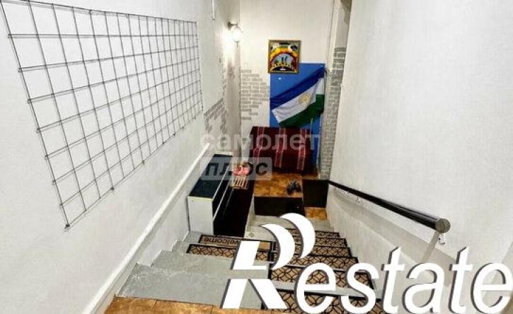 4-комн квартира улица Цюрупы, 130,  д. 130